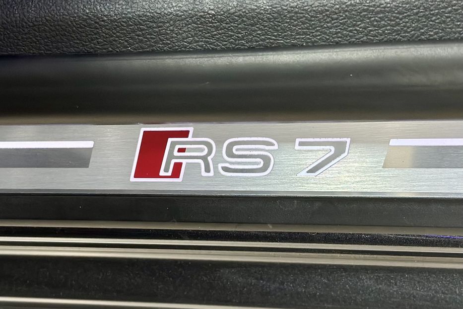 Продам Audi RS7 2021 года в Киеве