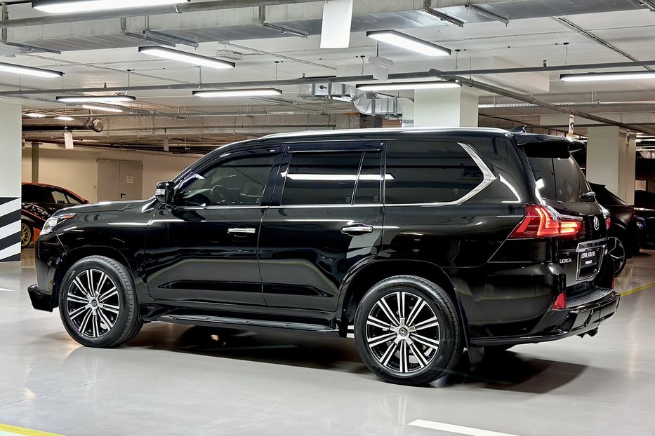 Продам Lexus LX 570 F-Sport 2018 года в Киеве