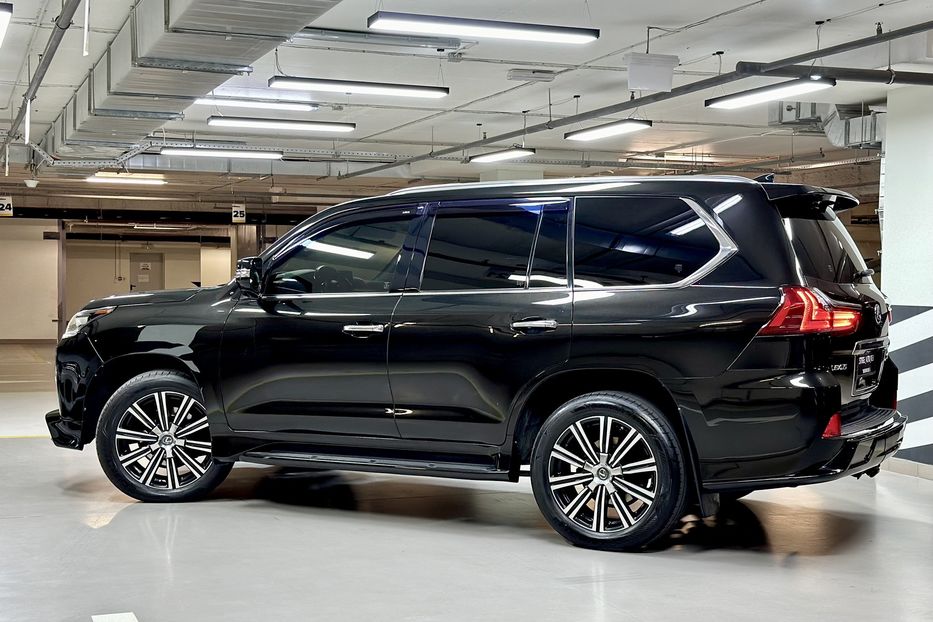 Продам Lexus LX 570 F-Sport 2018 года в Киеве