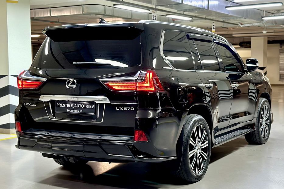 Продам Lexus LX 570 F-Sport 2018 года в Киеве