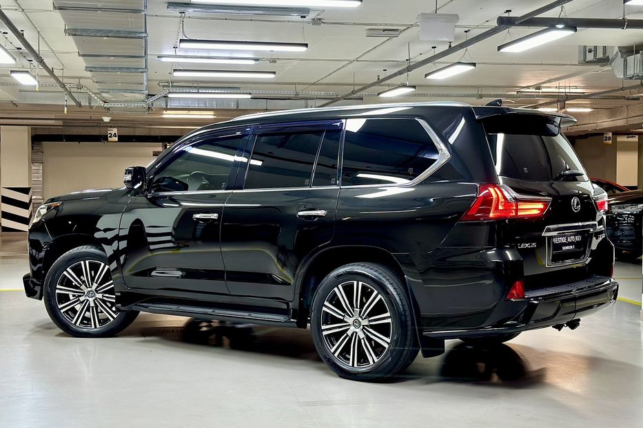 Продам Lexus LX 570 F-Sport 2018 года в Киеве