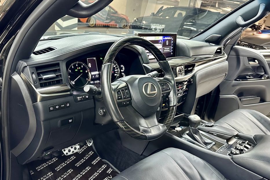 Продам Lexus LX 570 F-Sport 2018 года в Киеве