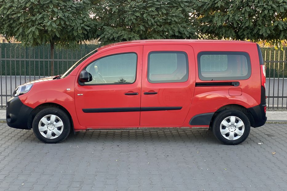 Продам Renault Kangoo пасс. 2018 года в Луцке