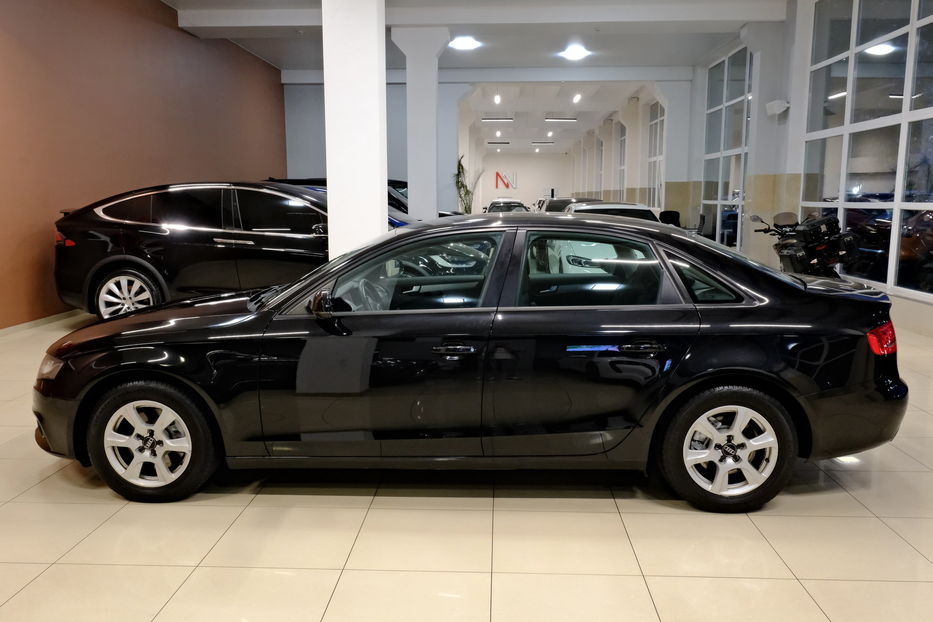 Продам Audi A4 2011 года в Одессе