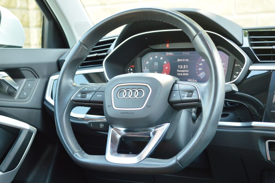 Продам Audi Q3 2022 года в Одессе