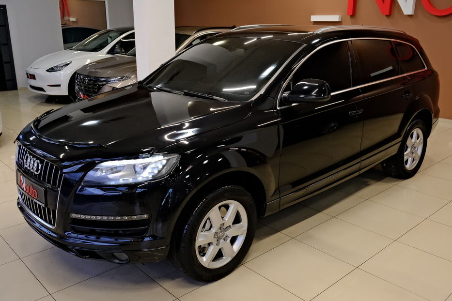 Продам Audi Q7 2013 года в Одессе