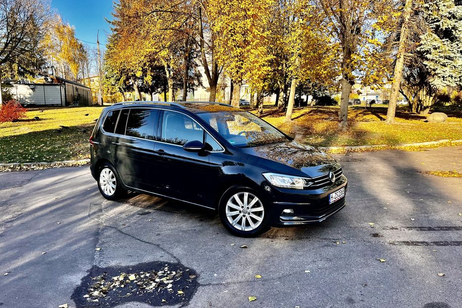 Продам Volkswagen Touran Comfortline 110кв/150к.с. 2019 года в Житомире