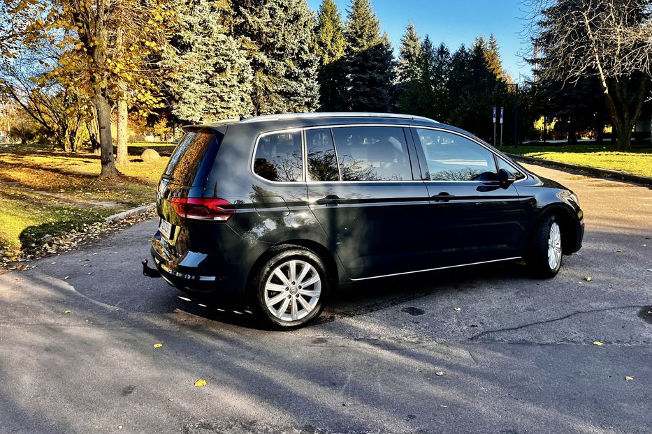 Продам Volkswagen Touran Comfortline 110кв/150к.с. 2019 года в Житомире