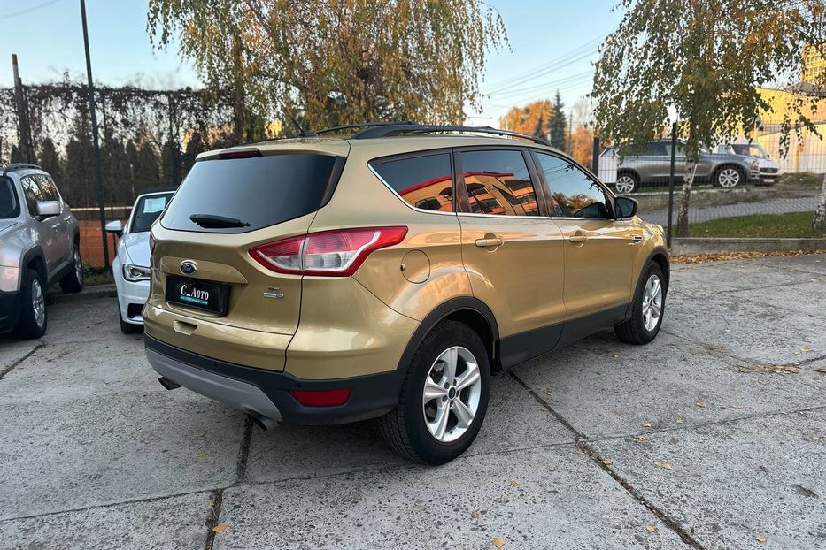 Продам Ford Escape SE  2013 года в Черновцах