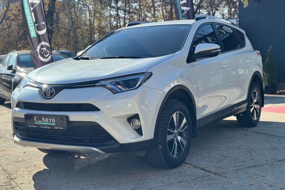 Продам Toyota Rav 4 2017 года в Черновцах