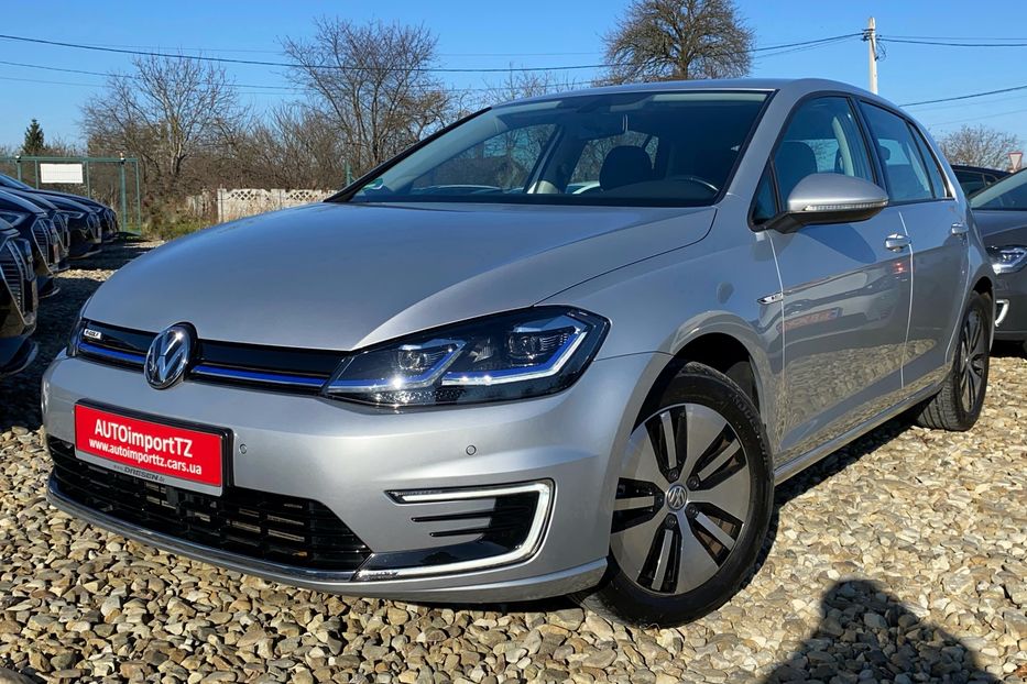 Продам Volkswagen e-Golf 35.8kWh 100кВт/136к.с ТЕПЛОВИЙ 2020 года в Львове