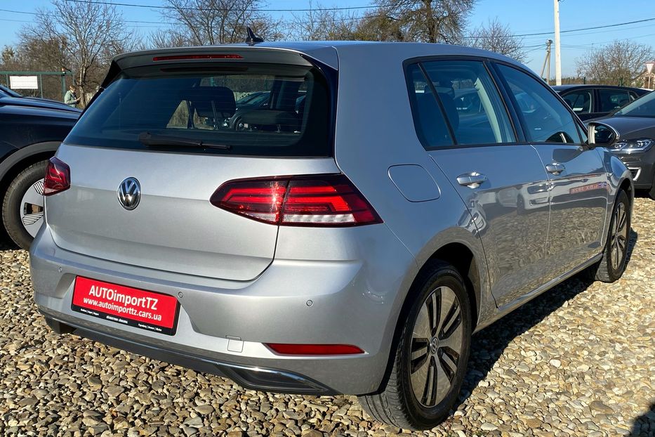 Продам Volkswagen e-Golf 35.8kWh 100кВт/136к.с ТЕПЛОВИЙ 2020 года в Львове