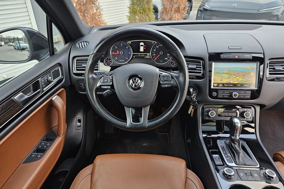 Продам Volkswagen Touareg X-Edition 2013 года в Киеве