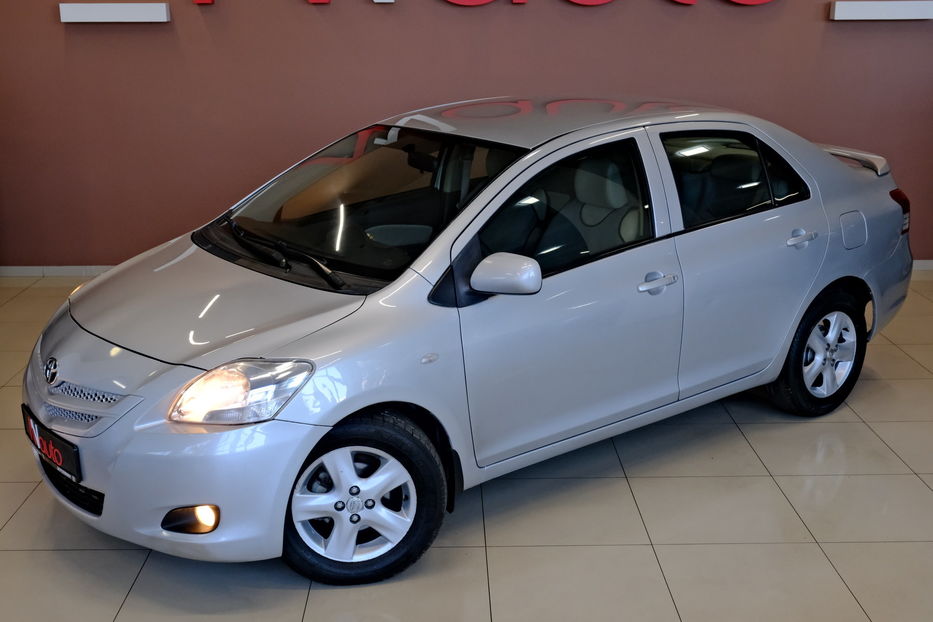 Продам Toyota Yaris 2008 года в Одессе