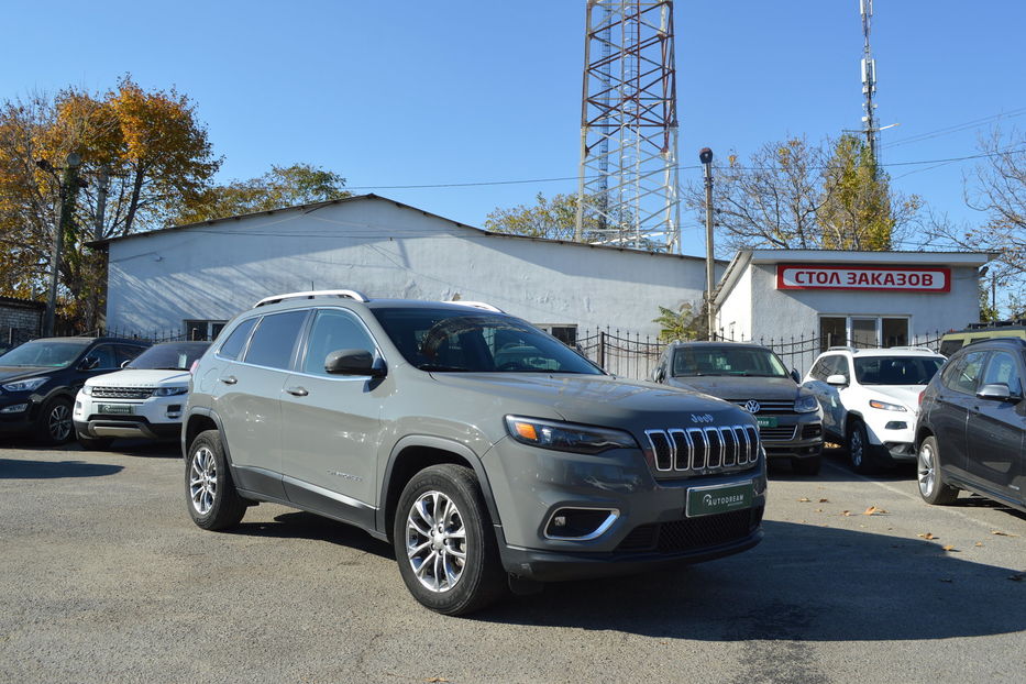 Продам Jeep Cherokee Latitude Plus 2019 года в Одессе