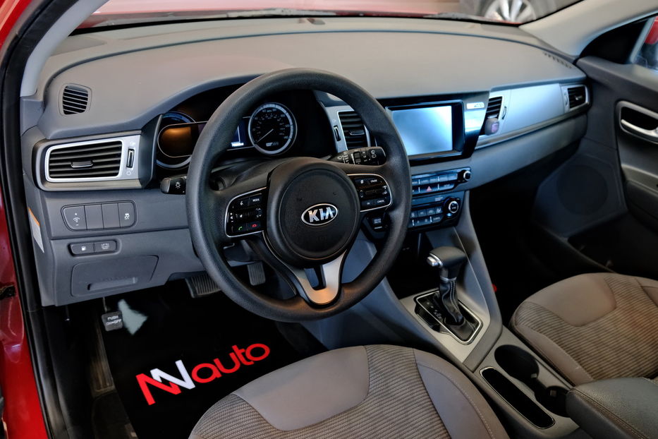 Продам Kia Niro 2018 года в Одессе