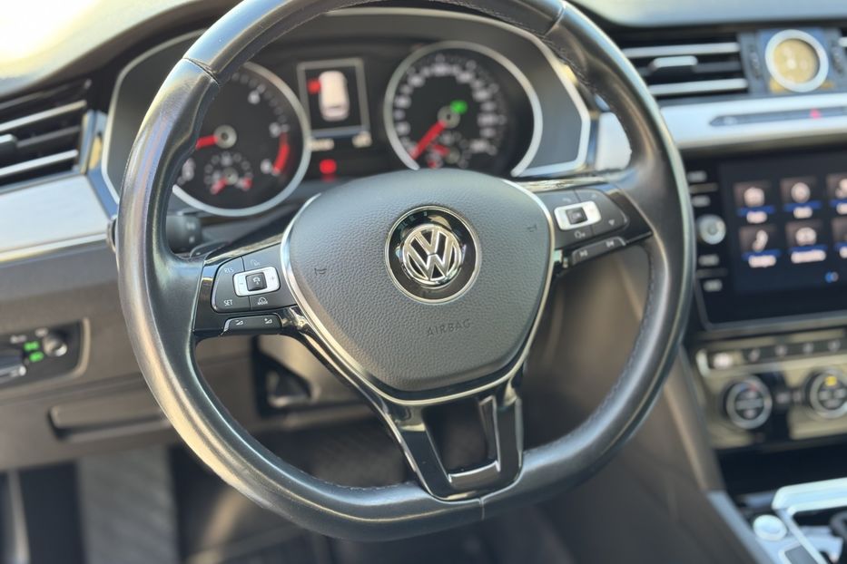 Продам Volkswagen Passat B8 ІДЕАЛ (KOMIS) 2018 года в г. Умань, Черкасская область