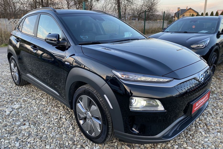 Продам Hyundai Kona 64kWhМакс.комплектація PREMIUM 2020 года в Львове