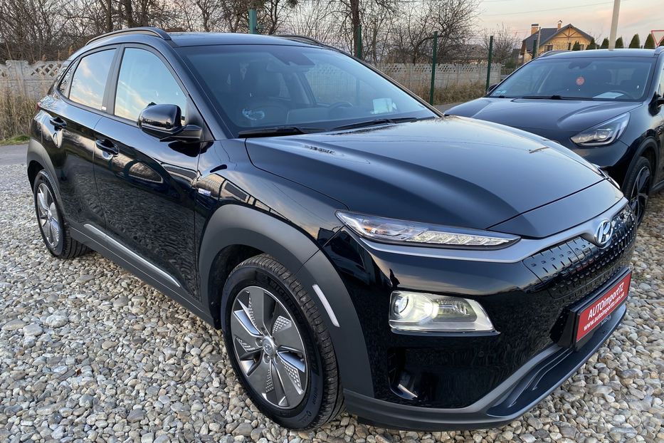 Продам Hyundai Kona 64kWhМакс.комплектація PREMIUM 2020 года в Львове