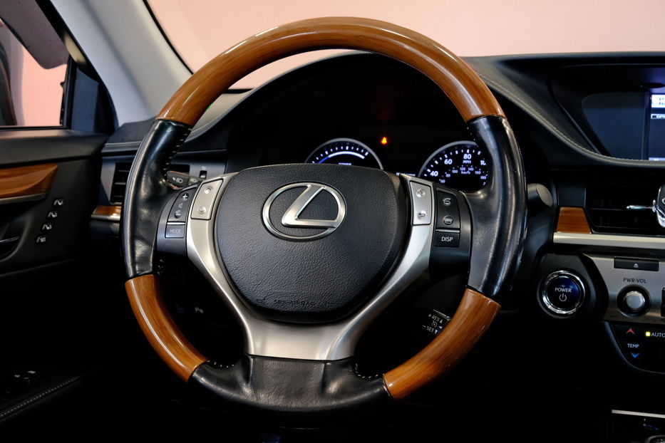 Продам Lexus ES 300 2014 года в Одессе