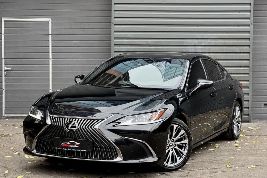 Продам Lexus ES 250 2021 года в Киеве