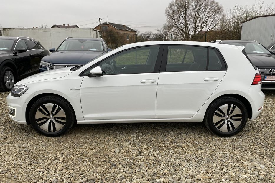 Продам Volkswagen e-Golf БезключовийКруїзАвтопаркування 2019 года в Львове