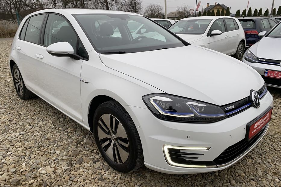 Продам Volkswagen e-Golf БезключовийКруїзАвтопаркування 2019 года в Львове