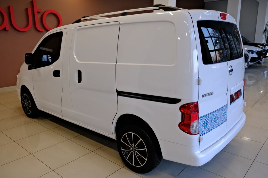 Продам Nissan NV 2019 года в Одессе