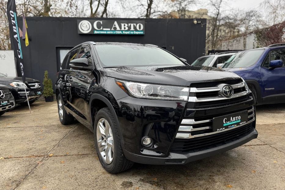 Продам Toyota Highlander 2019 года в Черновцах