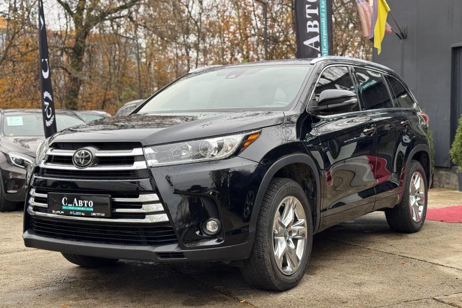 Продам Toyota Highlander 2019 года в Черновцах