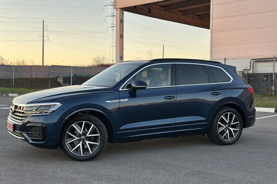 Продам Volkswagen Touareg R- LINE  2021 года в Ровно