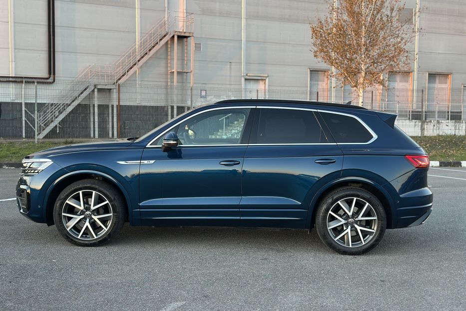 Продам Volkswagen Touareg R- LINE  2021 года в Ровно