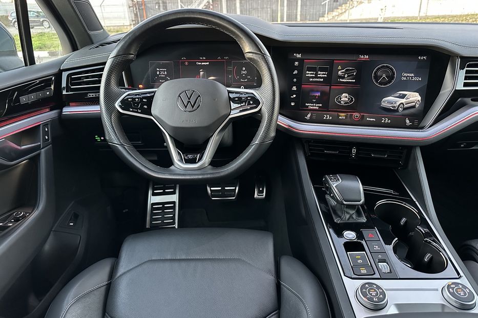 Продам Volkswagen Touareg R- LINE  2021 года в Ровно