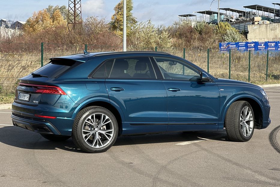 Продам Audi Q8 S- line 2019 года в Ровно