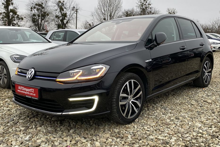 Продам Volkswagen e-Golf FULL LED, Всі асистенти, Шкіра 2019 года в Львове