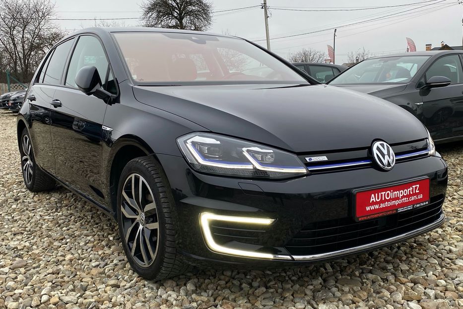 Продам Volkswagen e-Golf FULL LED, Всі асистенти, Шкіра 2019 года в Львове