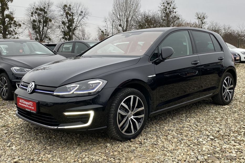 Продам Volkswagen e-Golf FULL LED, Всі асистенти, Шкіра 2019 года в Львове