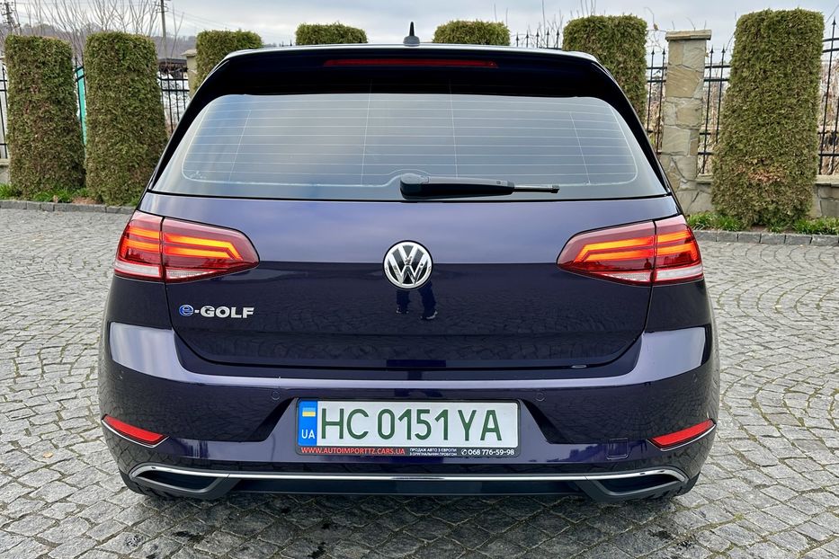 Продам Volkswagen e-Golf FULL LED,Шкіра,Дюнаудіо,Круїз 2019 года в Львове