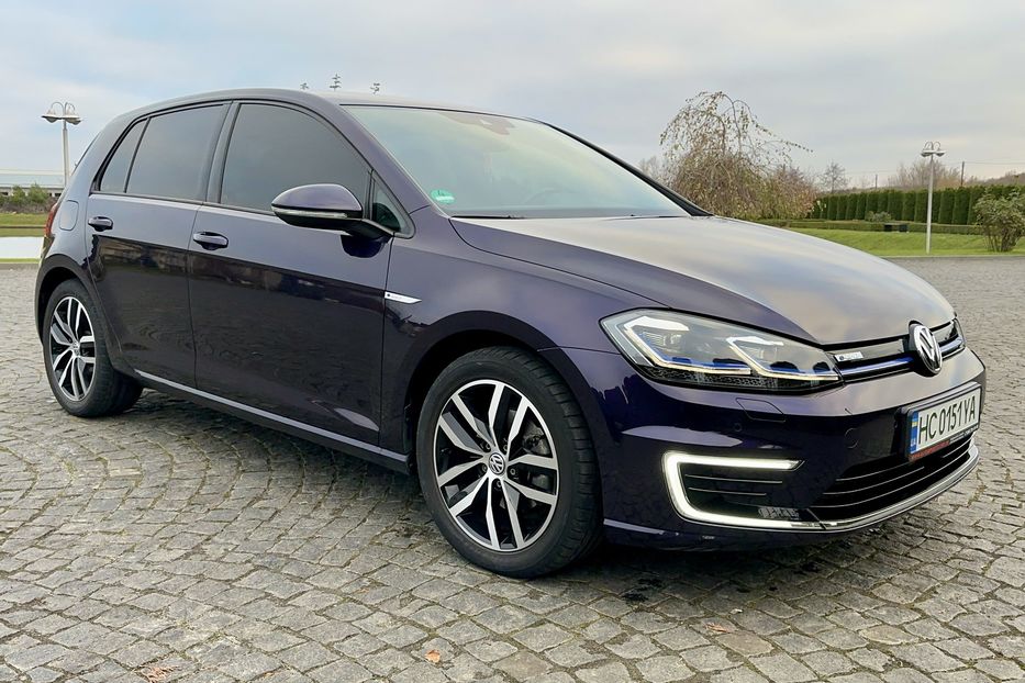 Продам Volkswagen e-Golf FULL LED,Шкіра,Дюнаудіо,Круїз 2019 года в Львове