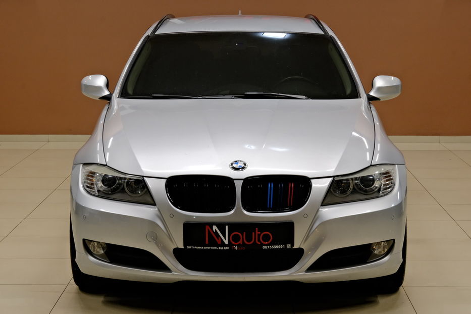 Продам BMW 318 2012 года в Одессе