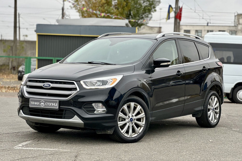 Продам Ford Escape 2016 года в Киеве