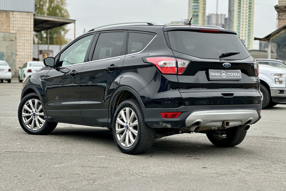 Продам Ford Escape 2016 года в Киеве