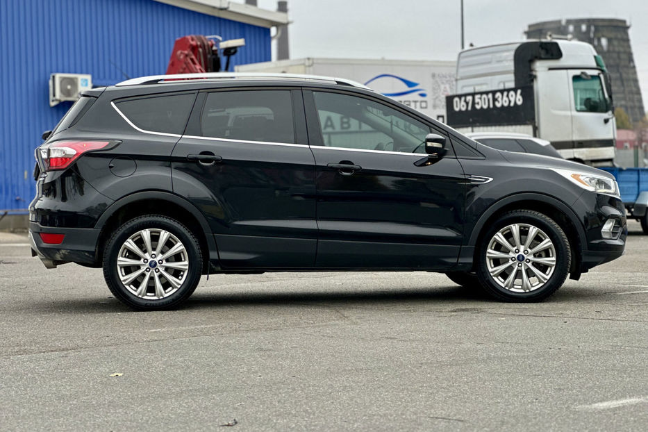 Продам Ford Escape 2016 года в Киеве