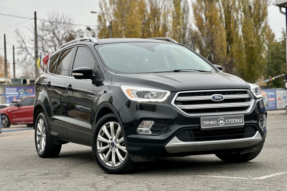 Продам Ford Escape 2016 года в Киеве