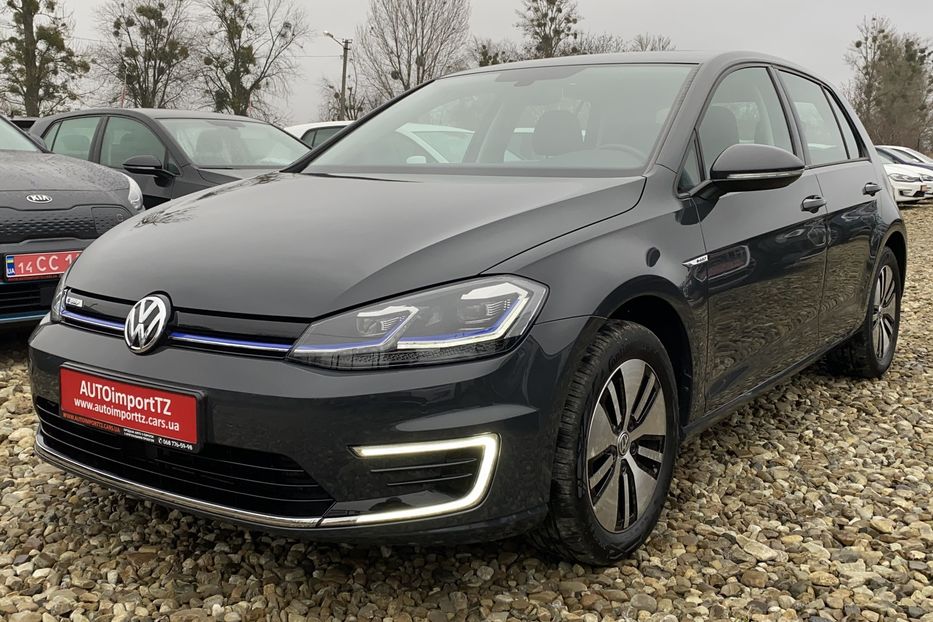 Продам Volkswagen e-Golf 35.8 kWh 100кВт/136  Круїз,CCS 2020 года в Львове