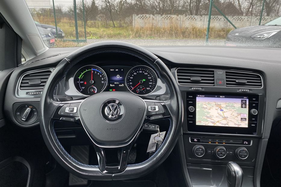 Продам Volkswagen e-Golf 35.8 kWh 100кВт/136  Круїз,CCS 2020 года в Львове