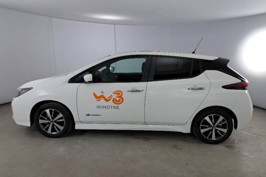 Продам Nissan Leaf 40 KW/H,запас ходу 280 км 2018 года в Житомире