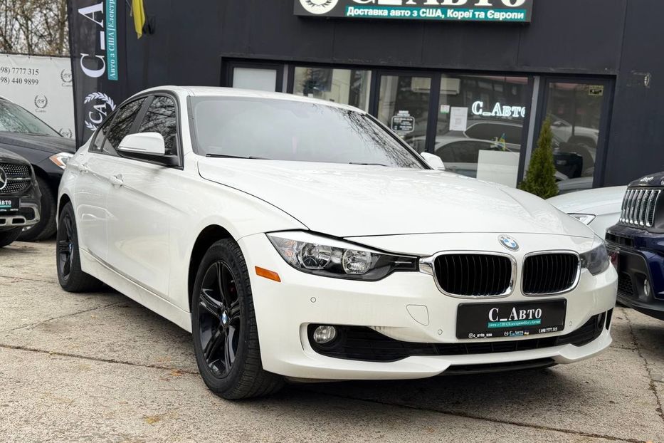 Продам BMW 320 2014 года в Черновцах