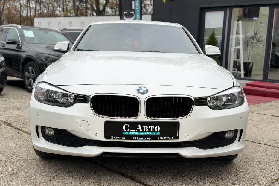 Продам BMW 320 2014 года в Черновцах