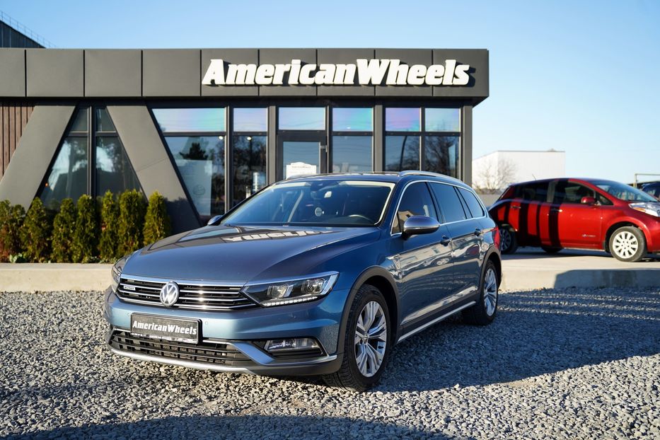 Продам Volkswagen Passat Alltrack 2017 года в Черновцах